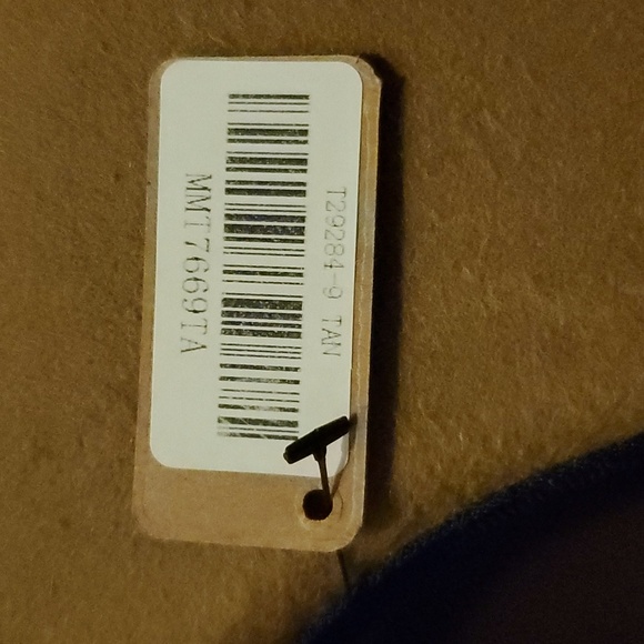 Hat - Picture 2 of 2